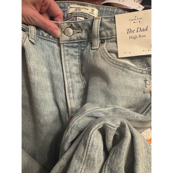 Abercrombie Jeans The Dad High Rise Curve Love, Ripped Wash 26/2S Distressed - Picture 9 of 14